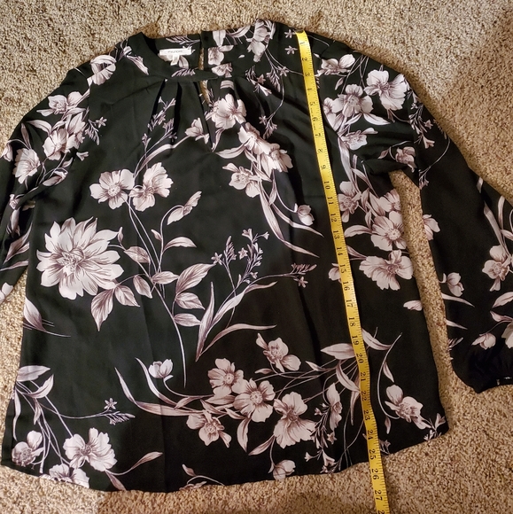 Maurices Black and Off White Blouse - Picture 6 of 11